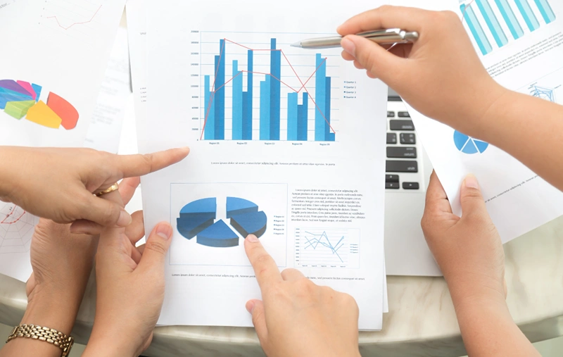 Market analysis & competitor benchmarking